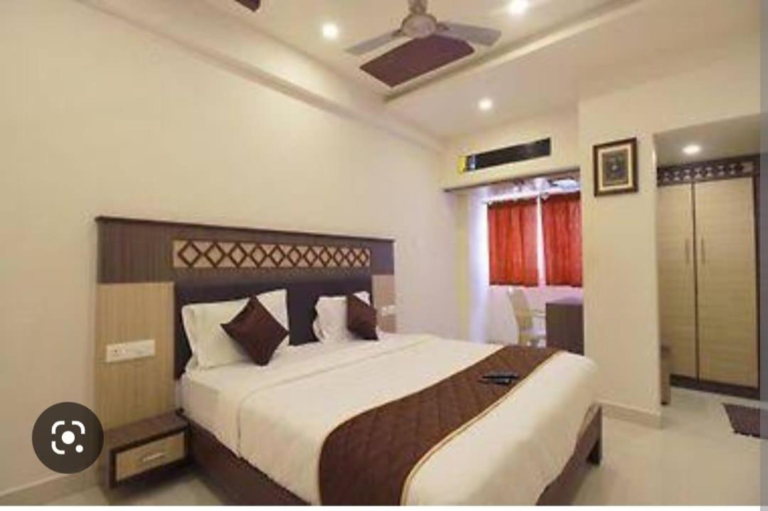 Pkn Classic Regency Madurai Esterno foto